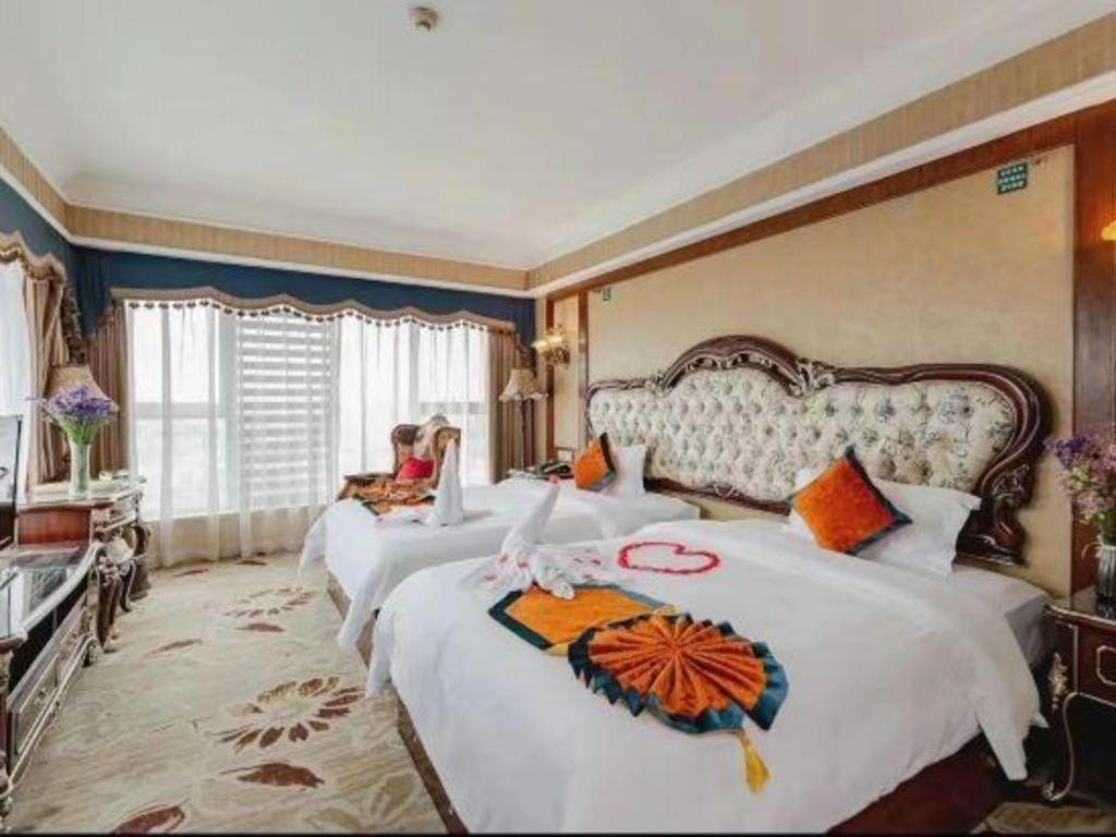 Chengdu French Theme Gold Palace Exterior foto