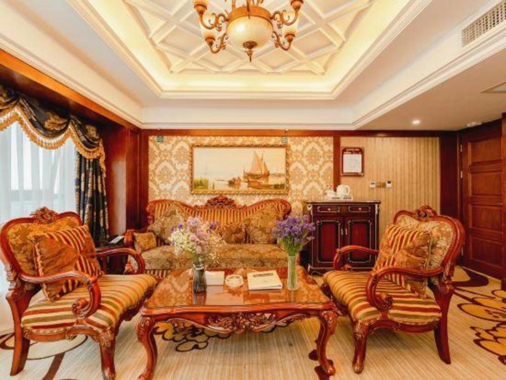 Chengdu French Theme Gold Palace Exterior foto